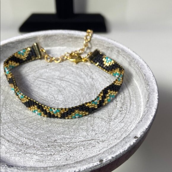 Cute Handcrafted Loom-Beaded Bracelet with Turquoise ,Black and Gold Beads - Picture 8 of 9